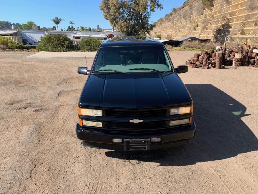  Chevrolet Tahoe Limited (GMT840) 2000 года  (фото 16 из 233)